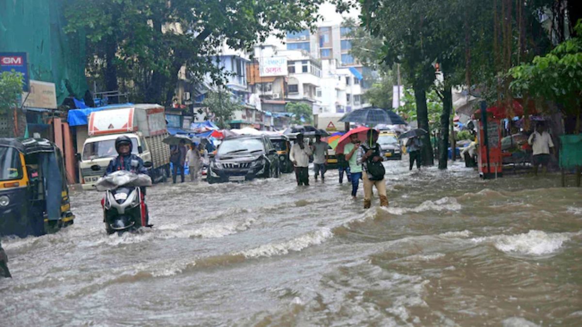 Bihar Weather Several Areas Of Patna Submerge In Water After Heavy Rain Lashes City 3692